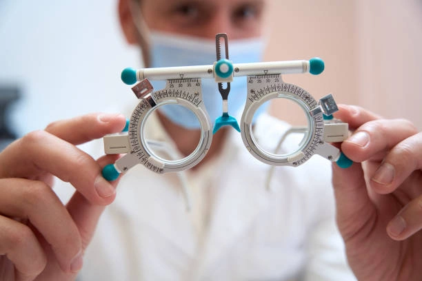 دكتور عيون الجسر الأبيض