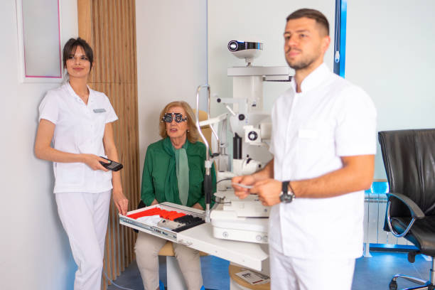 خبرة الفريق الطبي ومؤهلاتهم