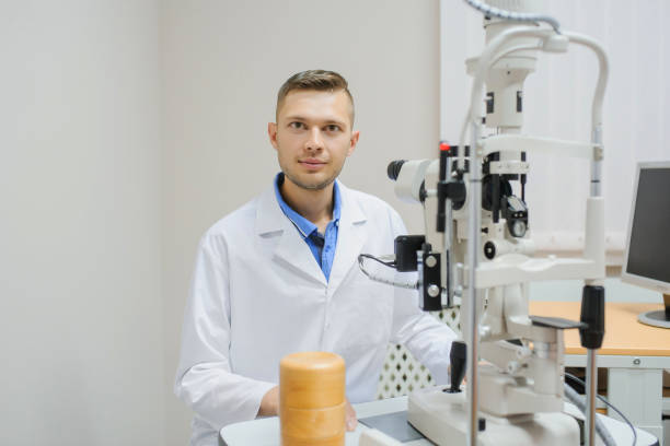 دكتور عيون مختص 2026