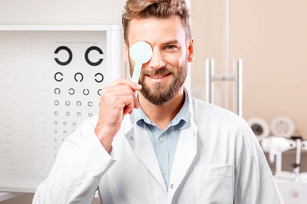 دكتور عيون مختص 2026